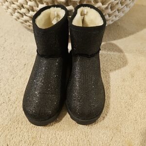 Black Sparkly Winter Boots
